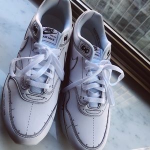 White Nike Air Maxes